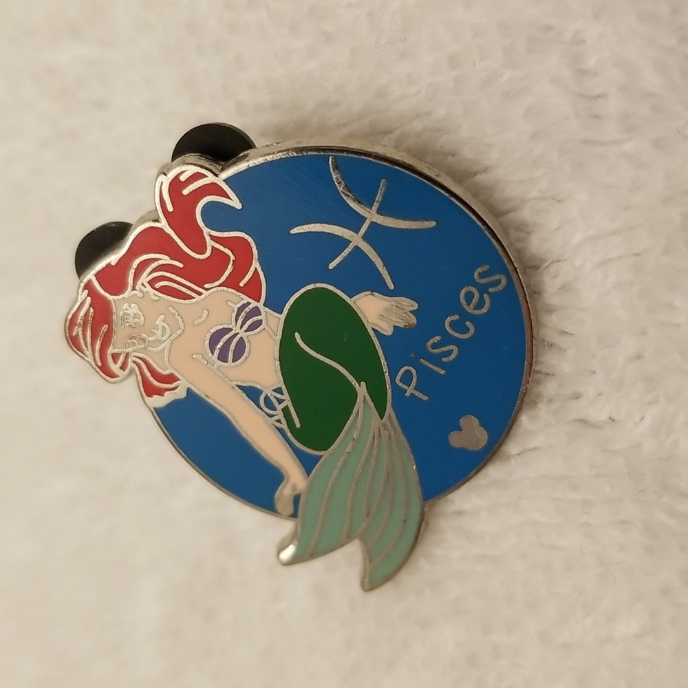 Disney Ariel Pisces Pin - Picture 2 of 3
